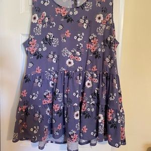 LuLaRoe Eliana tank with keyhole design size 2 xl